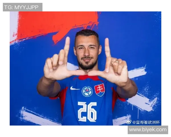 乌克兰足球明星因涉嫌违法被捕引发社会广泛关注与讨论