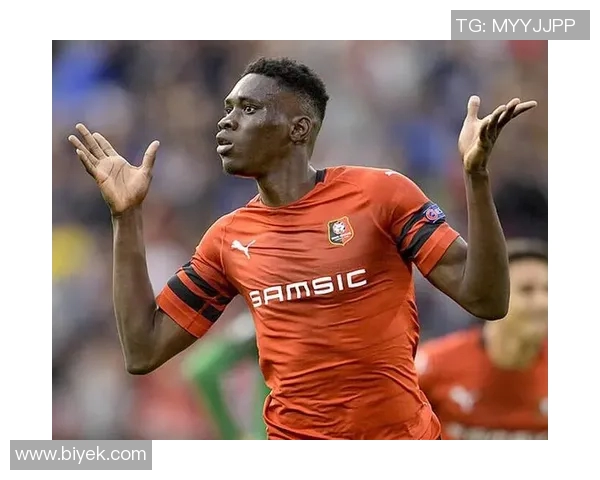 足球明星们如何看待梅拉的实力与风格分析 足球明星们如何看待梅拉的实力与风格分析