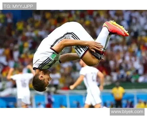 足球明星招牌动作全解析从基础到进阶的技巧教程