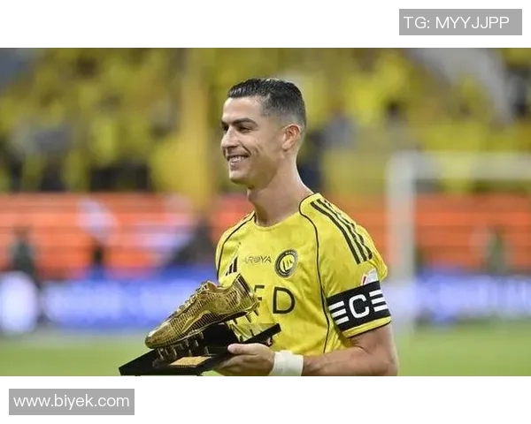 足球明星的收入揭秘：他们是如何在绿茵场外赚取巨额财富的